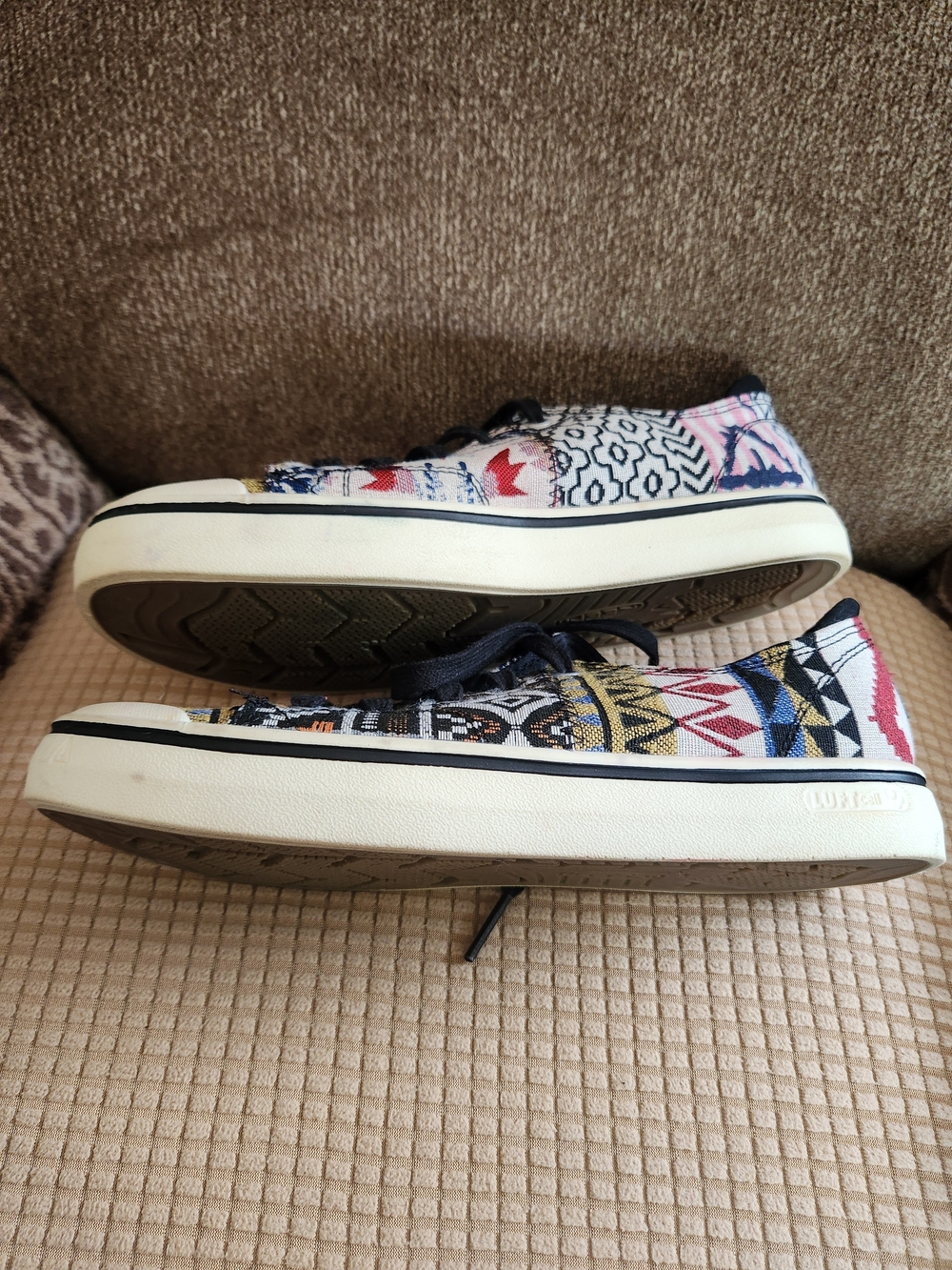 KEEN Multicolor Patterned Canvas Sneakers Size 9.5 - Picture 3 of 10